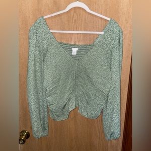 H&M green long sleeve shirt